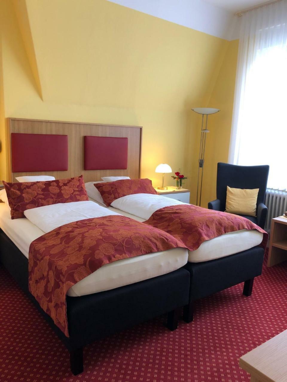 Thermen Hotel Pension Villa Holstein Bad Salzuflen Extérieur photo