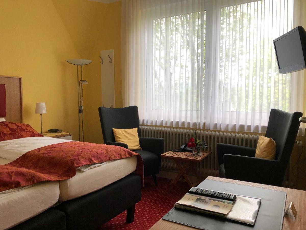 Thermen Hotel Pension Villa Holstein Bad Salzuflen Extérieur photo